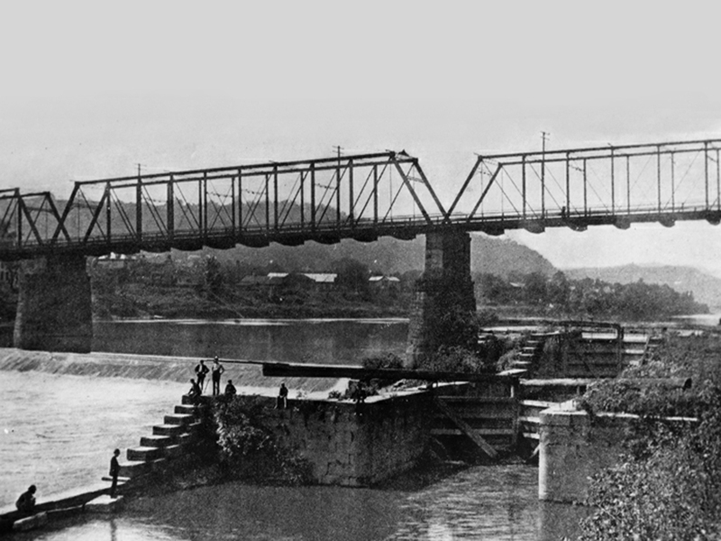 Rochester-Pa-Big-Beaver-River-Bridge-Girard-Locks.jpg